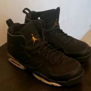 Black air jordans